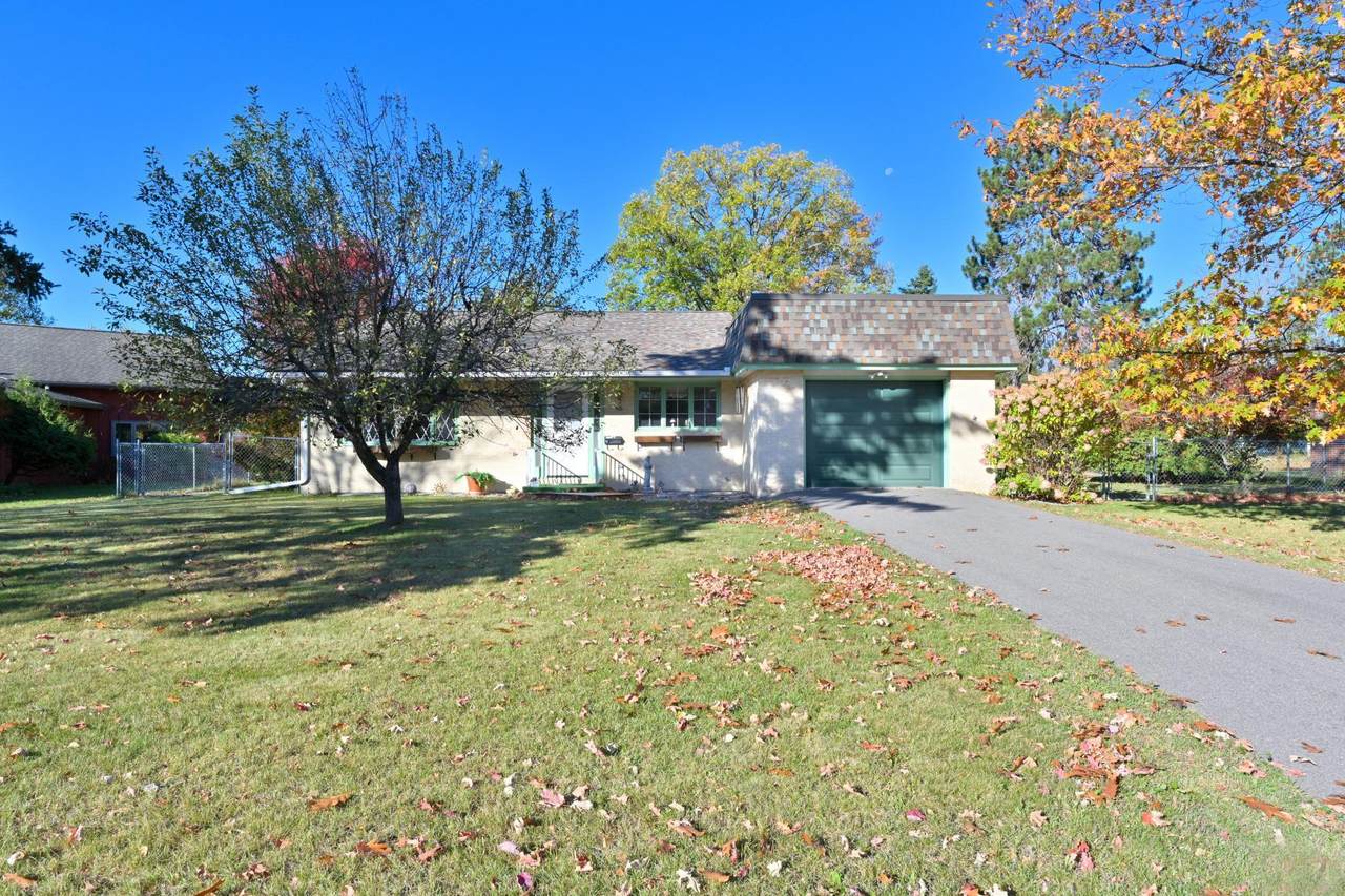 911 4th Avenue - Photo 1