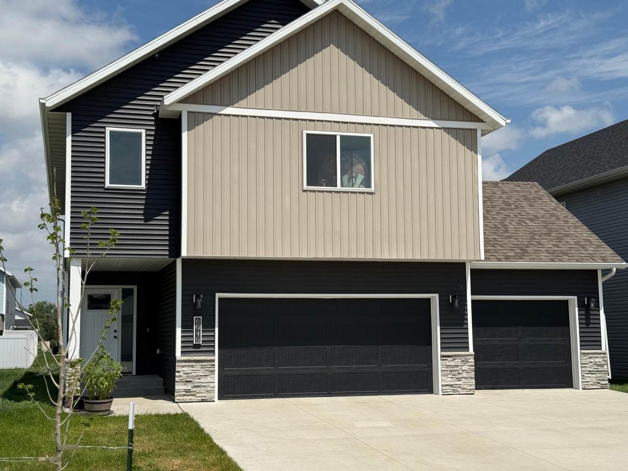 6040 79th Avenue - Photo 1