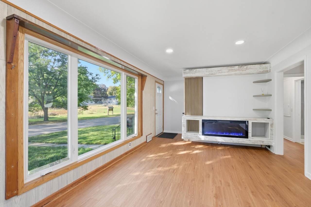 4228 Halifax Avenue - Photo 1