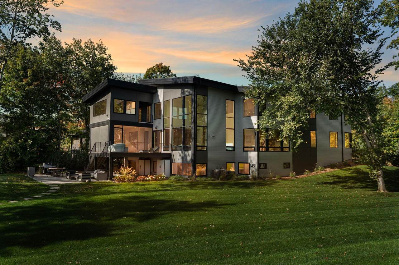 746 Peninsula Point Road - Photo 1