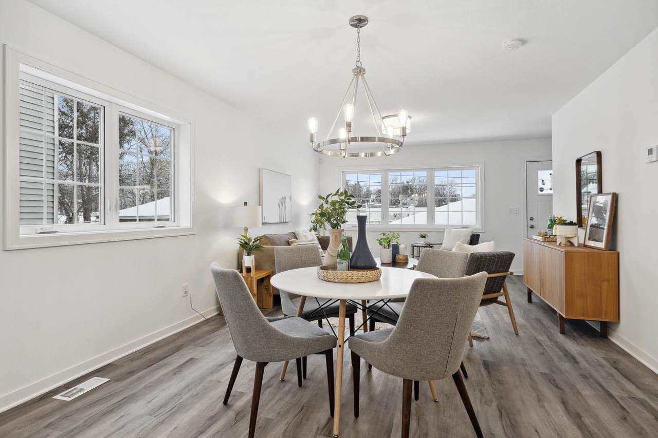 2028 James Avenue - Photo 1