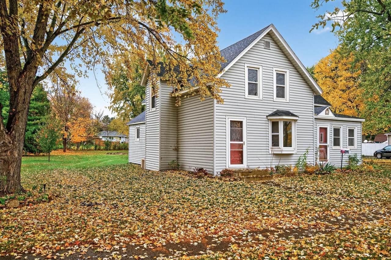 802 2nd Street - Photo 1