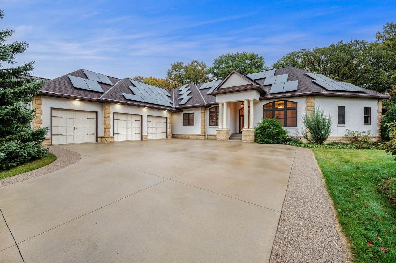 221 Woodhill Court - Photo 1