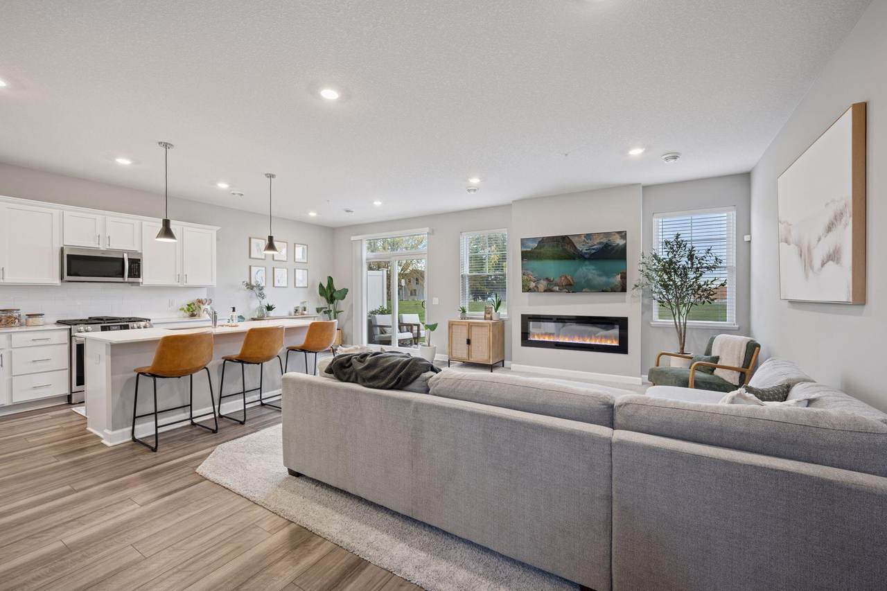 22928 Hazel Lane - Photo 1