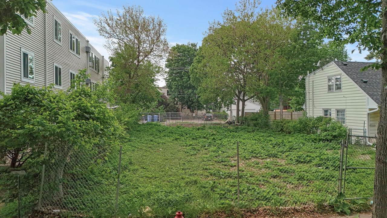2720 2nd Avenue - Photo 1