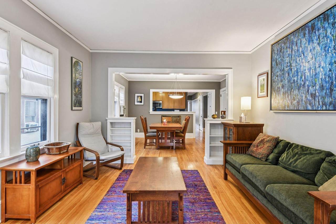 3233 Fremont Avenue - Photo 1