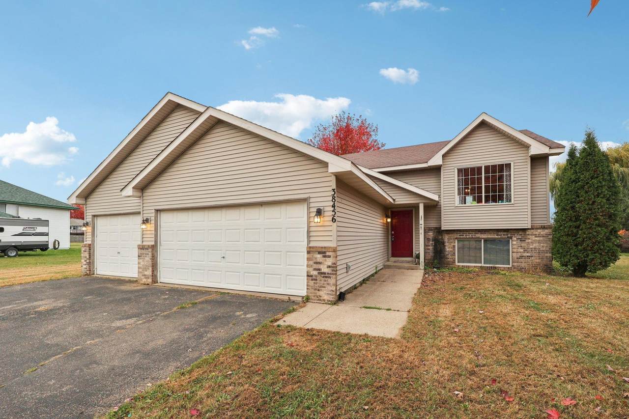 38456 Coventry Drive - Photo 1