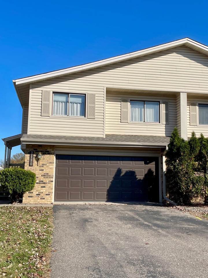 7180 Unity Avenue - Photo 1