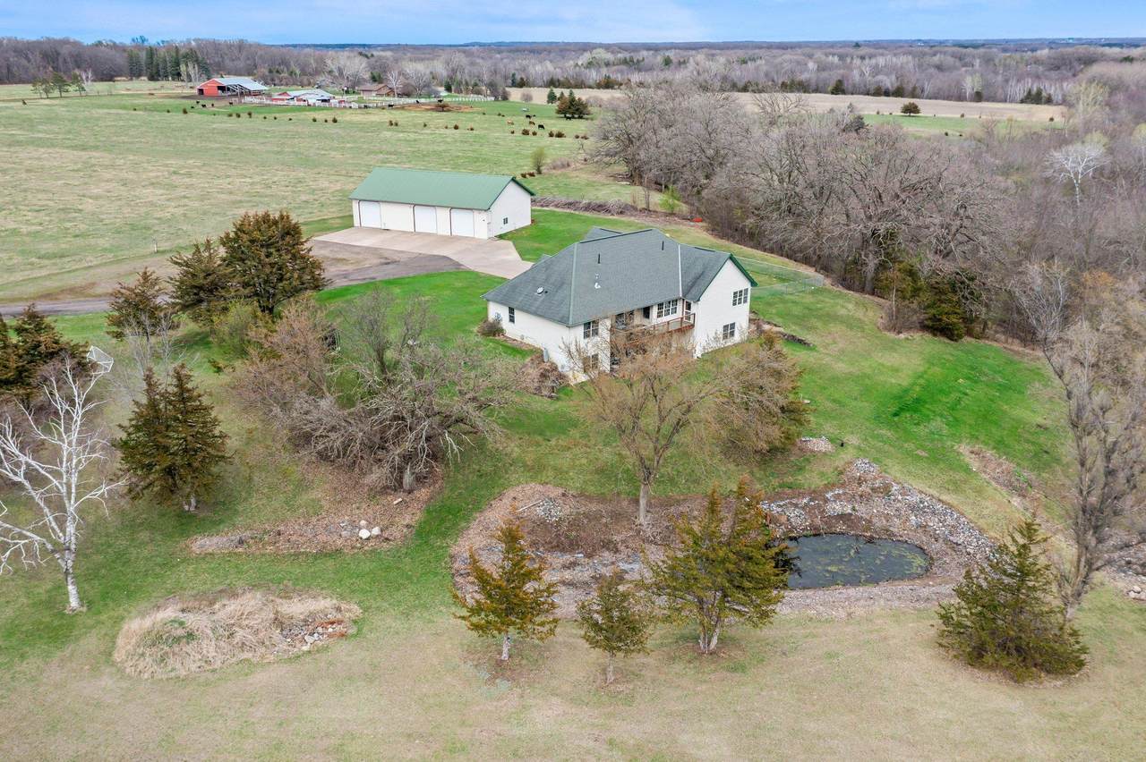 38621 July Avenue - Photo 1