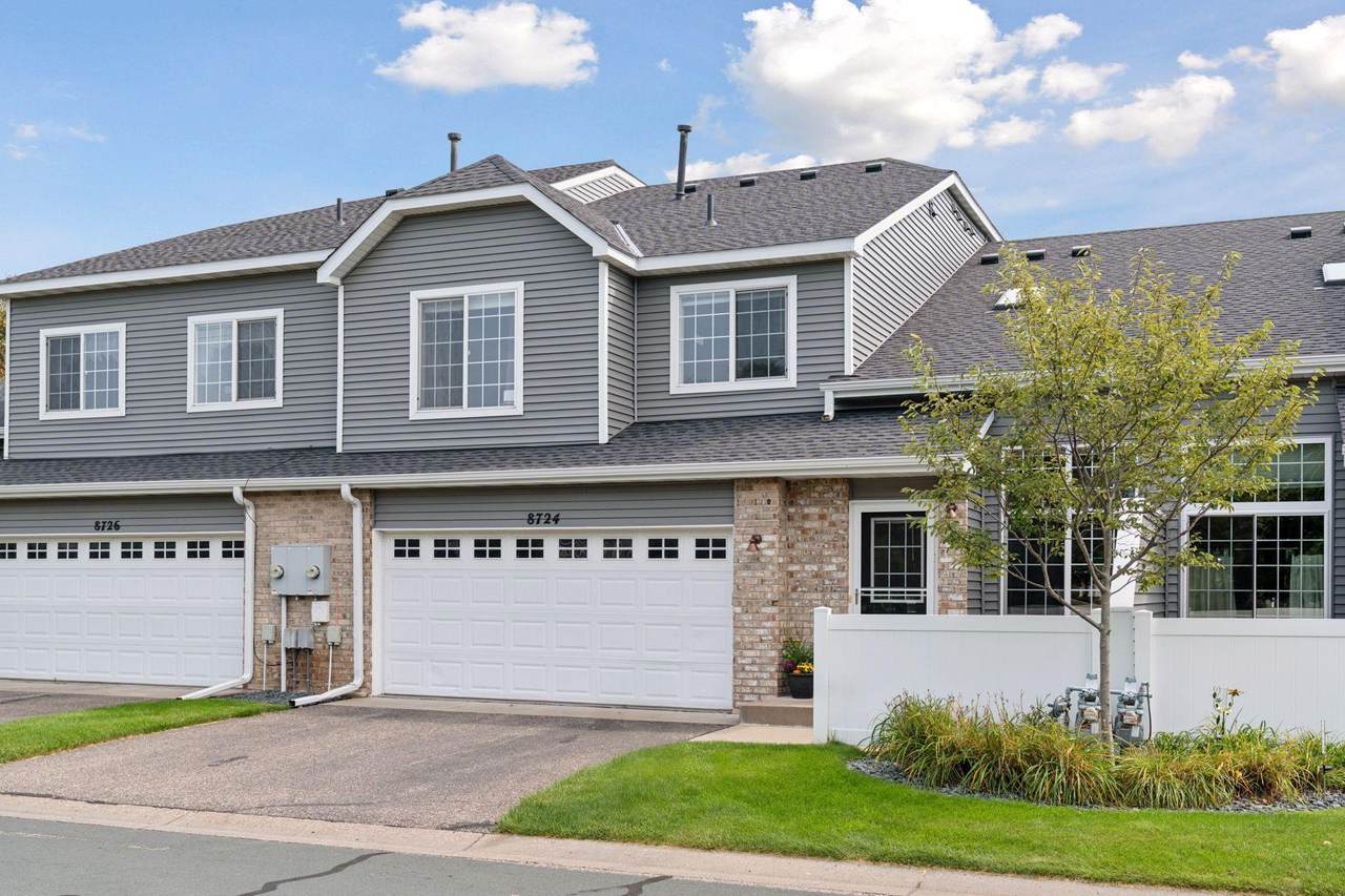 8724 Hastings Circle - Photo 1