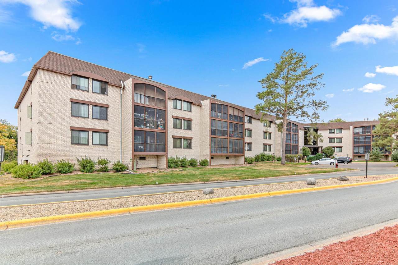 4710 58th Avenue - Photo 1