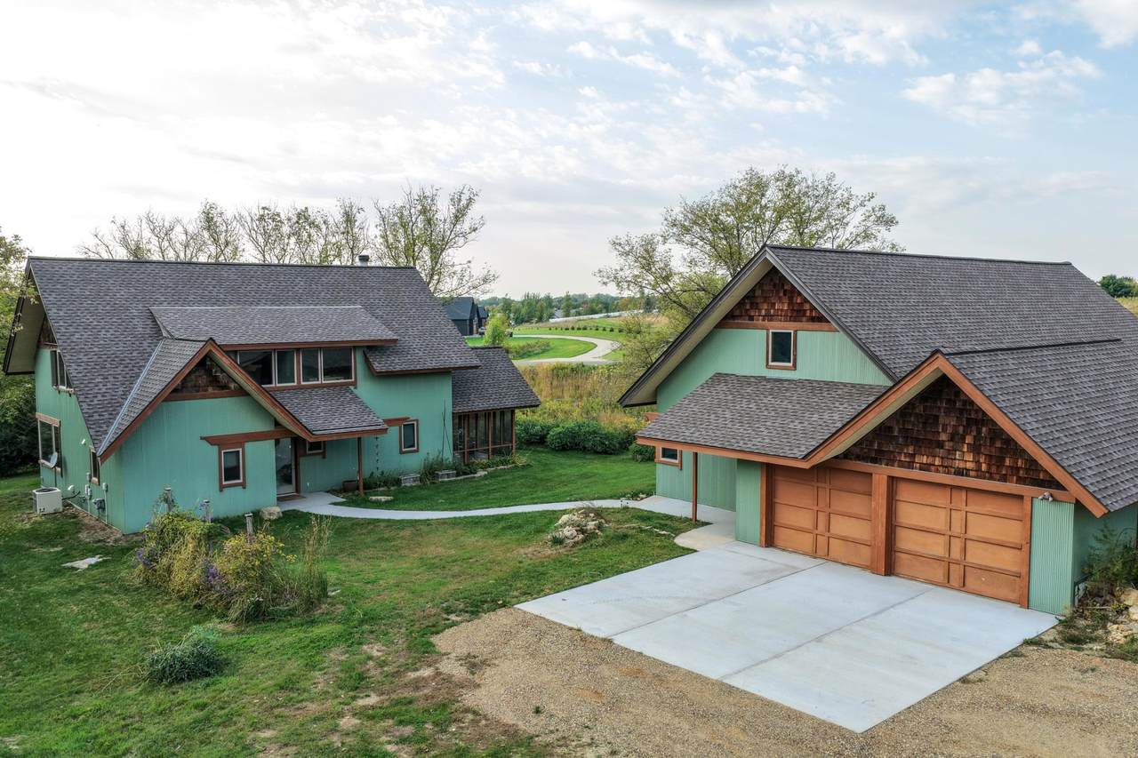 W11545 478th Avenue - Photo 1