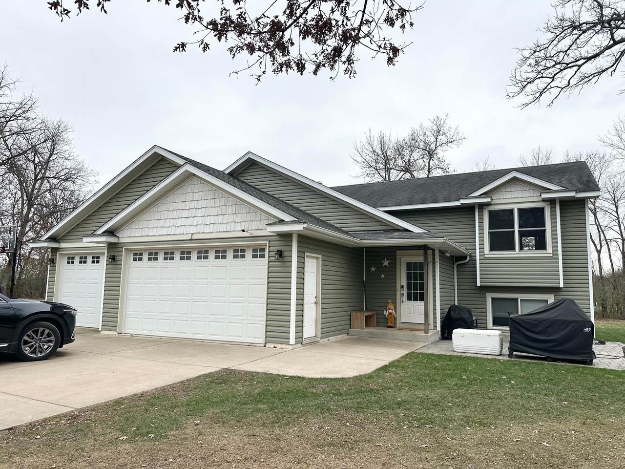 1657 Shady Lane - Photo 1