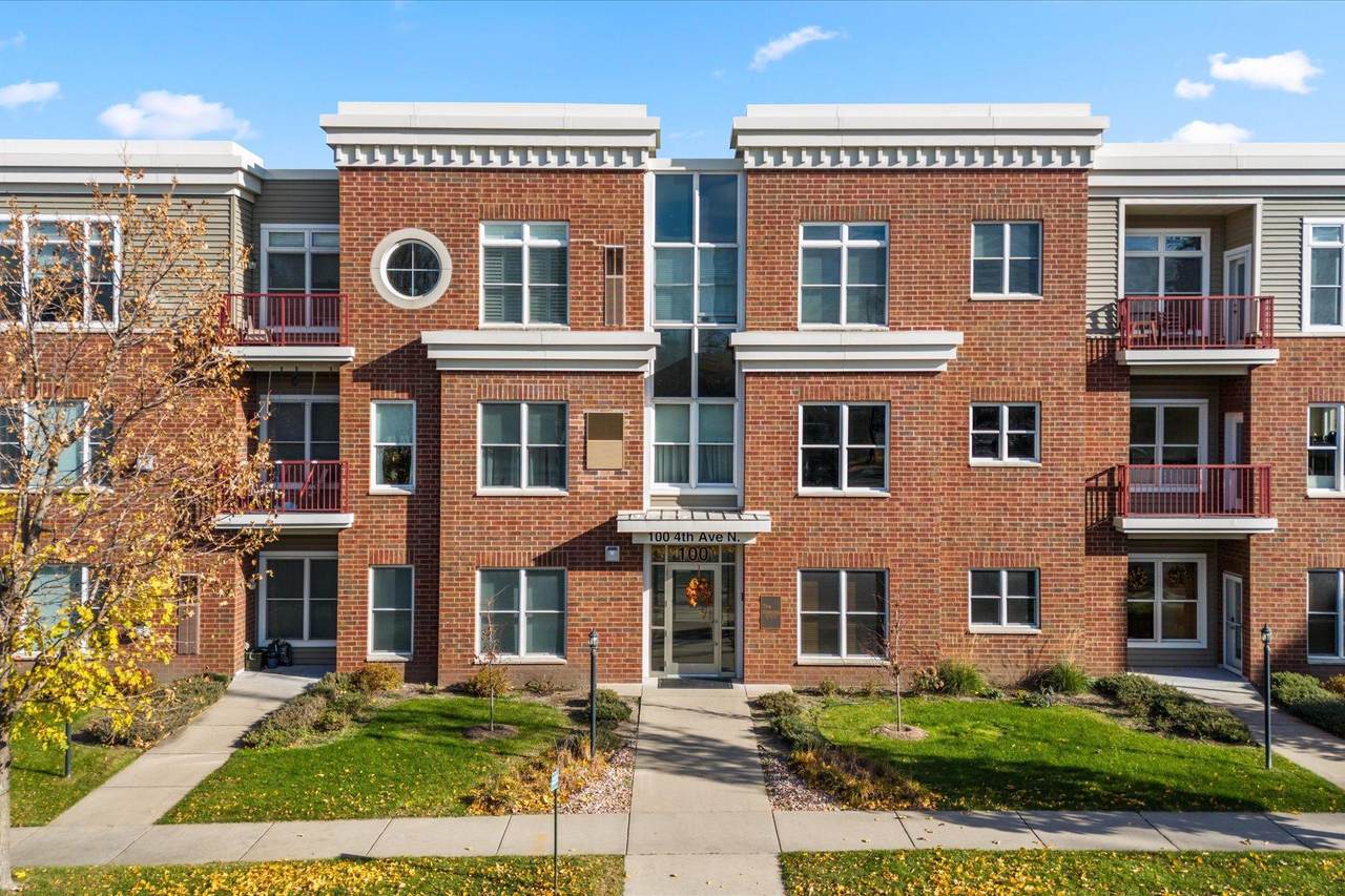 100 4th Avenue - Photo 1