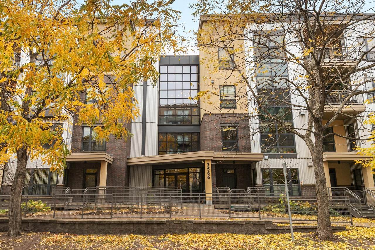 2566 Ellis Avenue - Photo 1