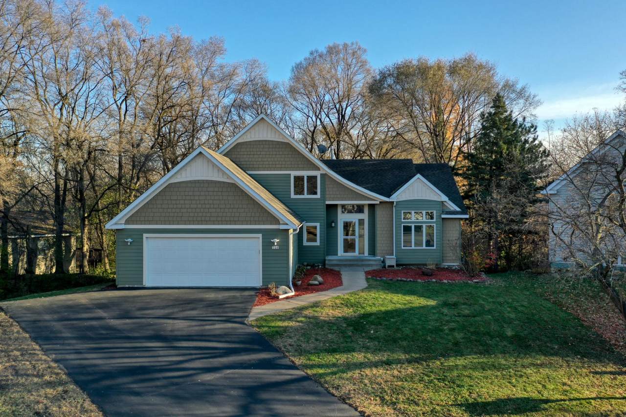 728 Laurie Court - Photo 1