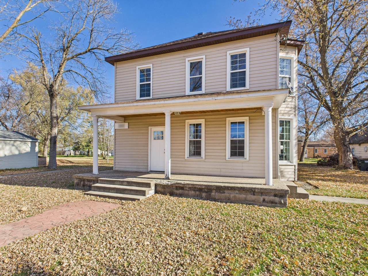 544 Washburn Avenue - Photo 1