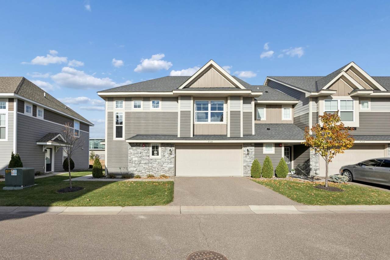 708 Locke Pointe Drive - Photo 1