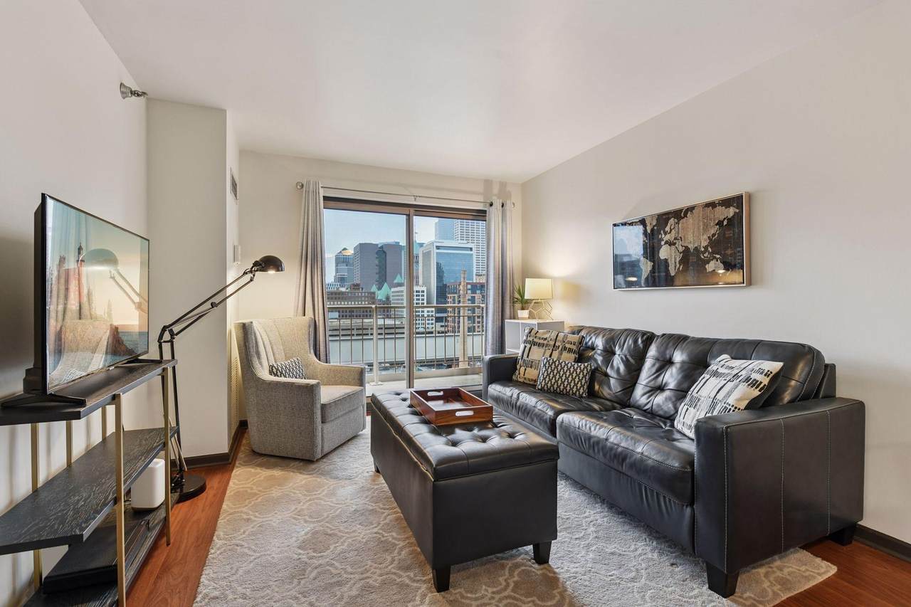 401 1st Street - Photo 1