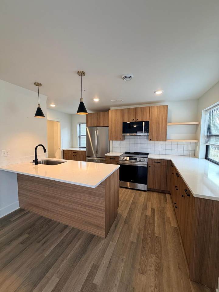 131 46th Street - Photo 1