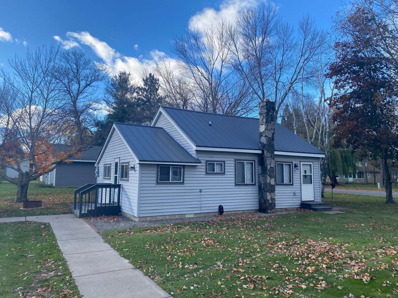 202 Rutherford Street - Photo 1