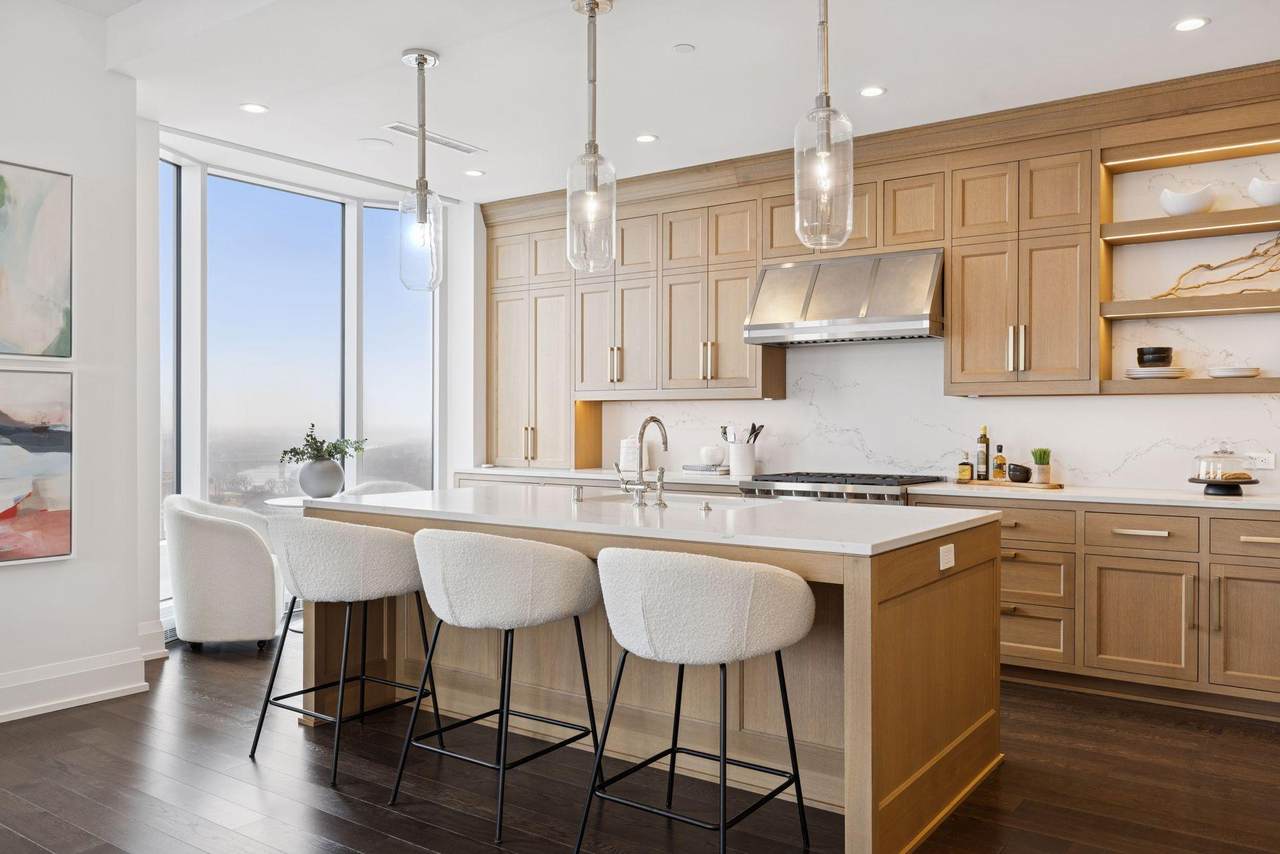 1111 River Parkway - Photo 1