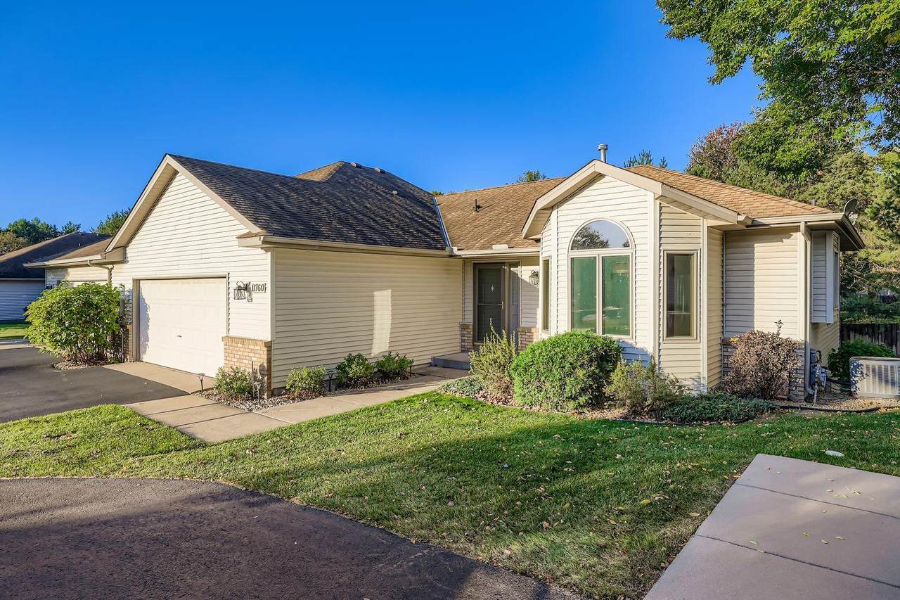 11760 88th Place - Photo 1