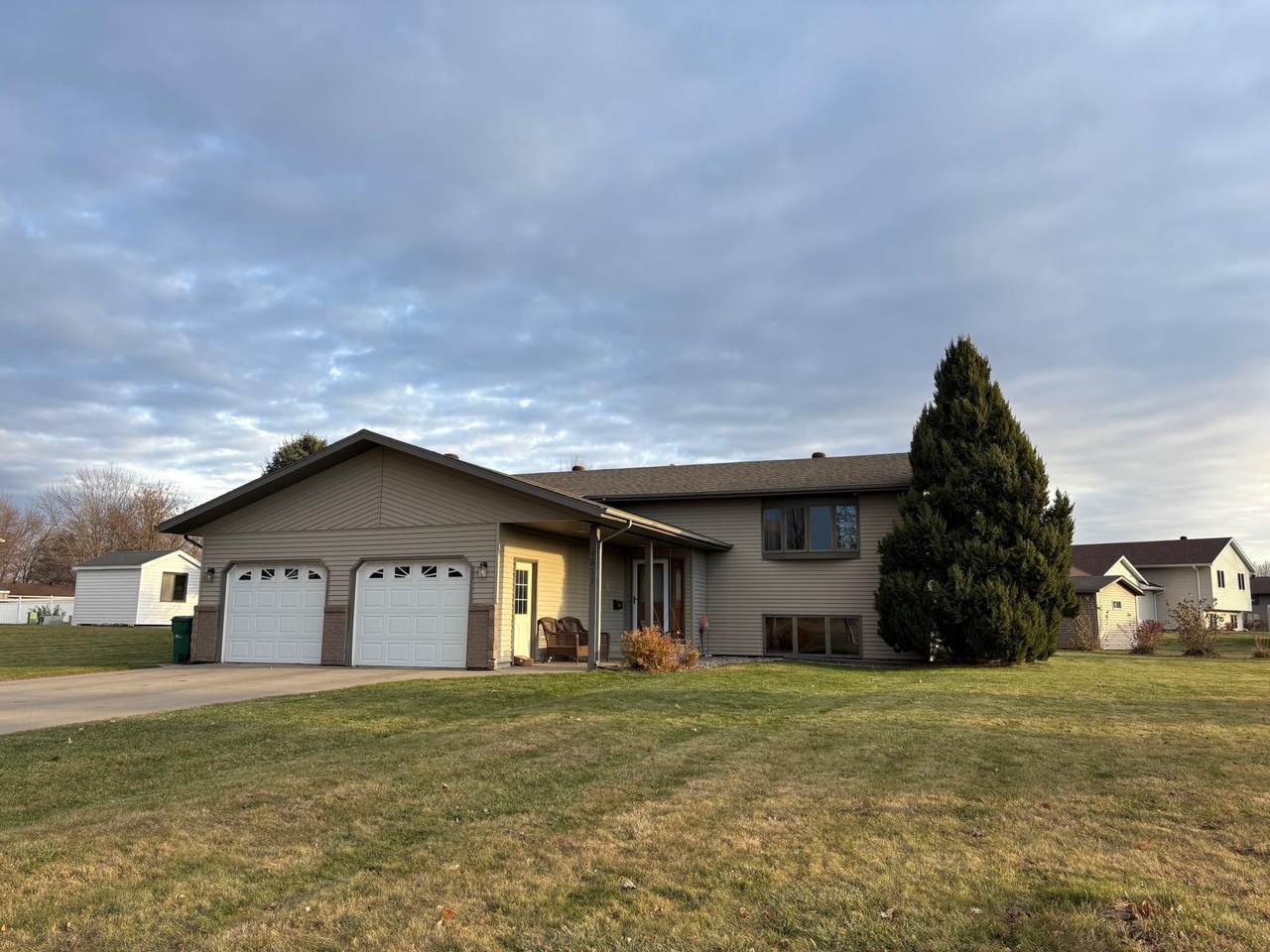 1511 Westmore Avenue - Photo 1