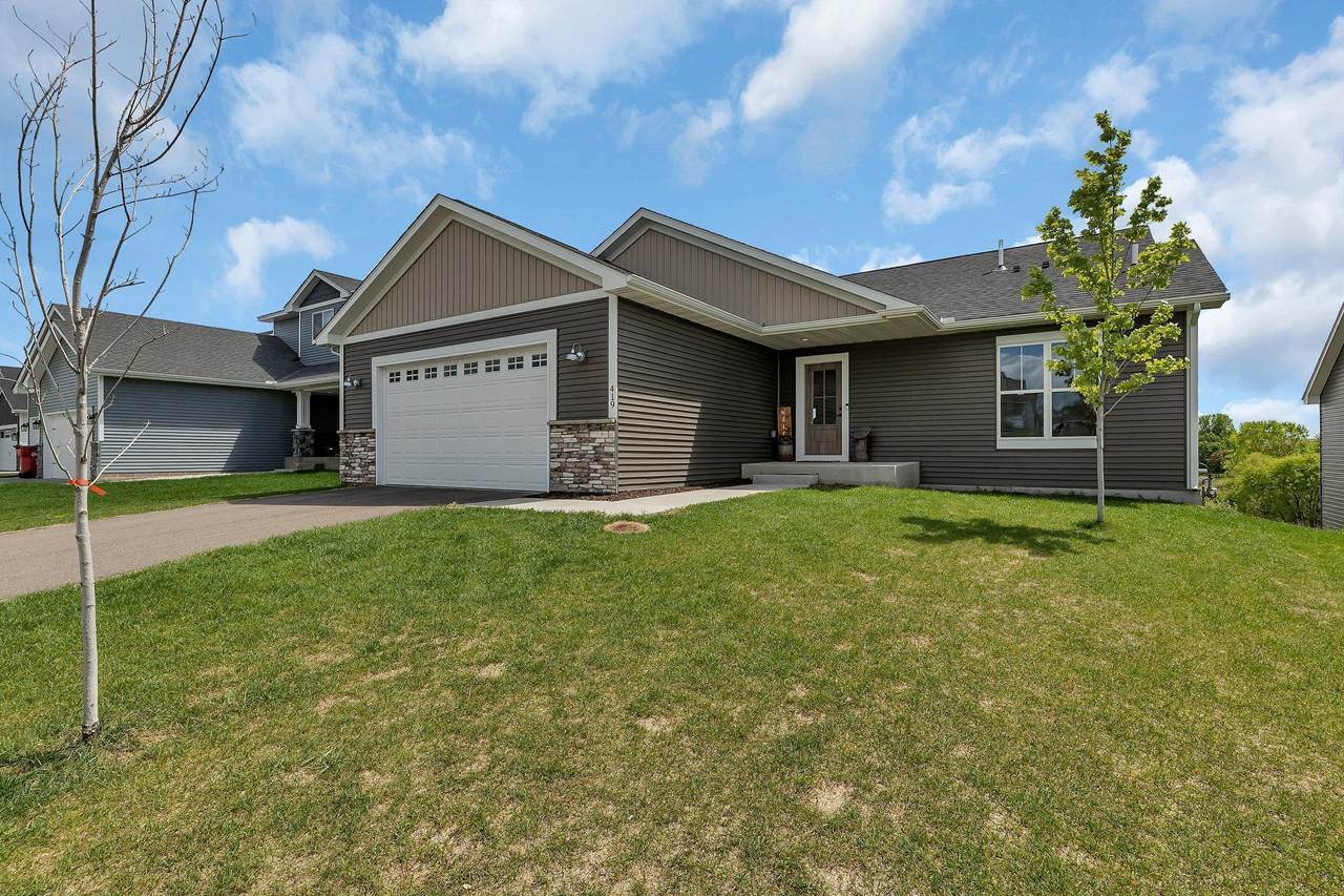 419 Bluebird Drive - Photo 1
