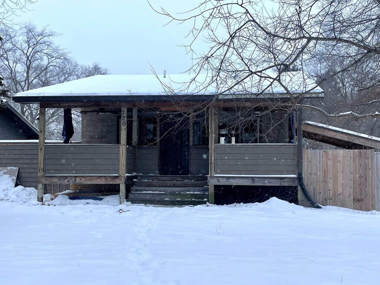 320 15th Avenue - Photo 1