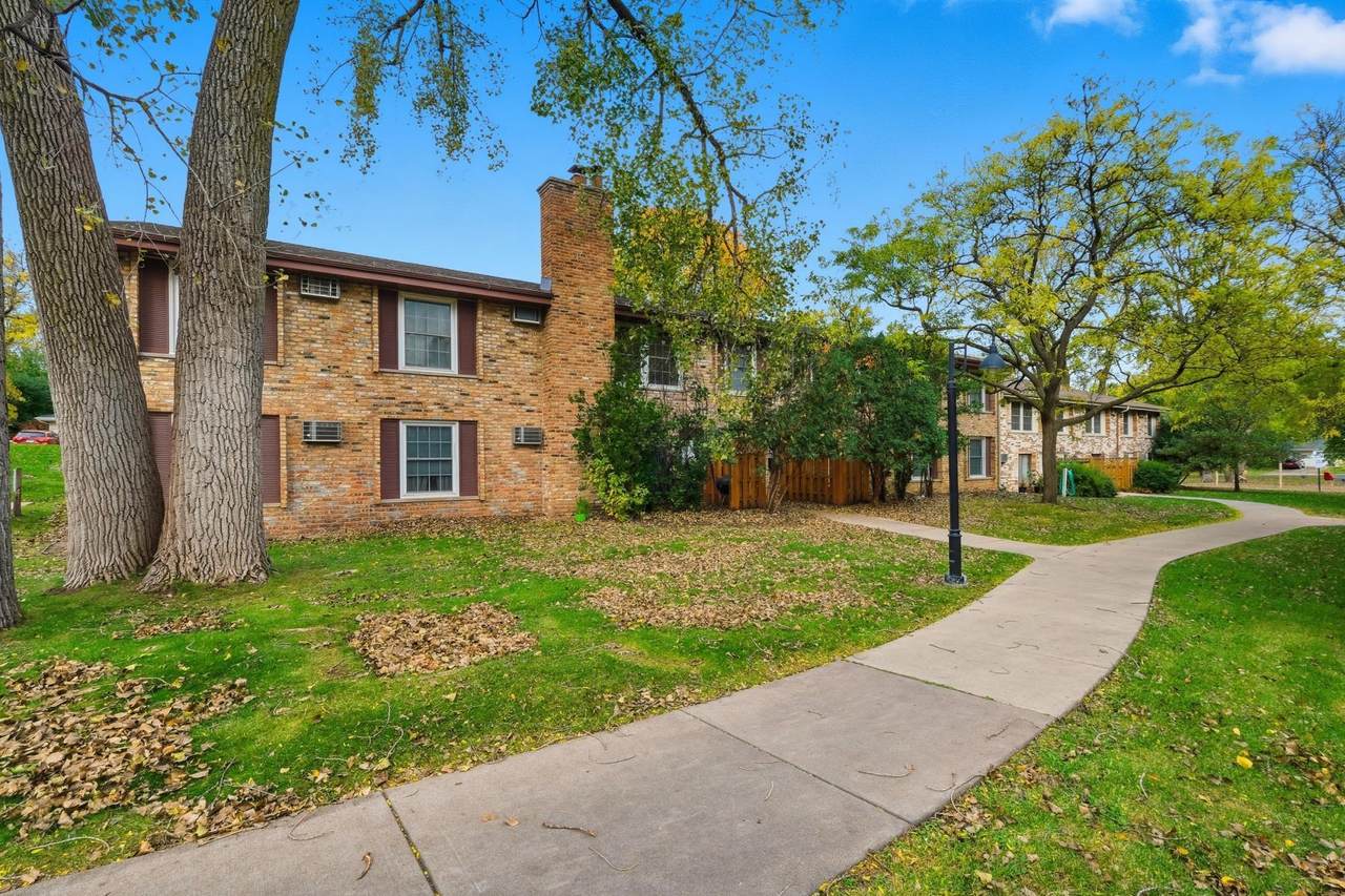 4648 Cedar Lake Road - Photo 1