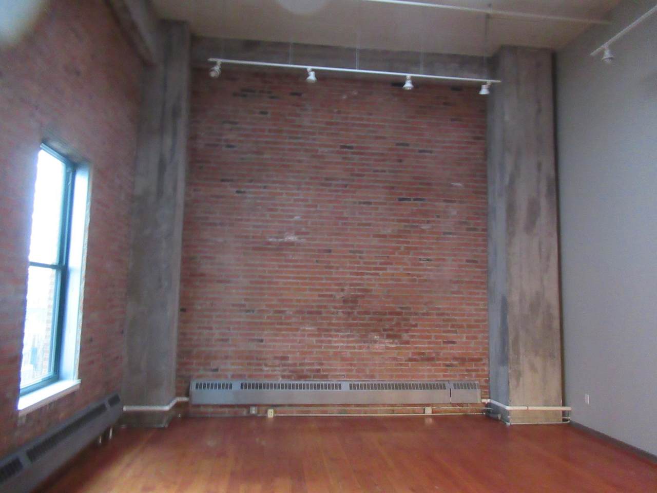 https://bt-photos.global.ssl.fastly.net/northstar/1280_boomver_1_6823798-2.jpg