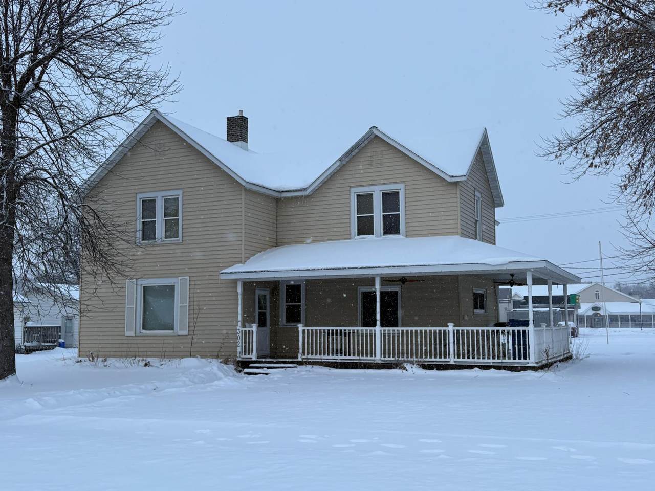 302 13th Street - Photo 1