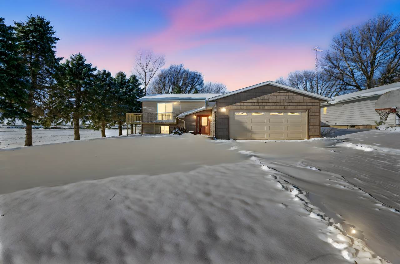 225 7th Avenue - Photo 1