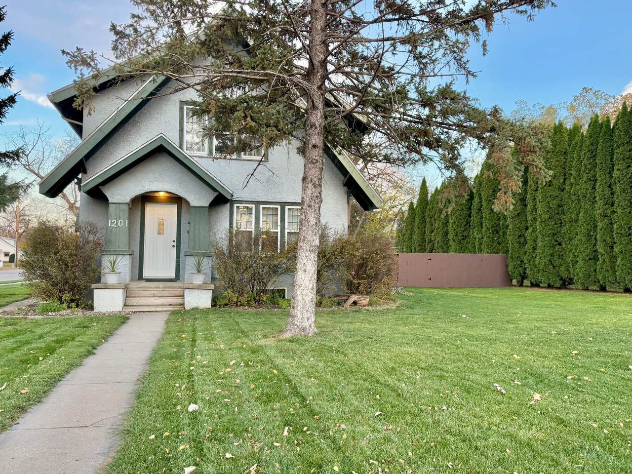 1201- 6th Street - Photo 1