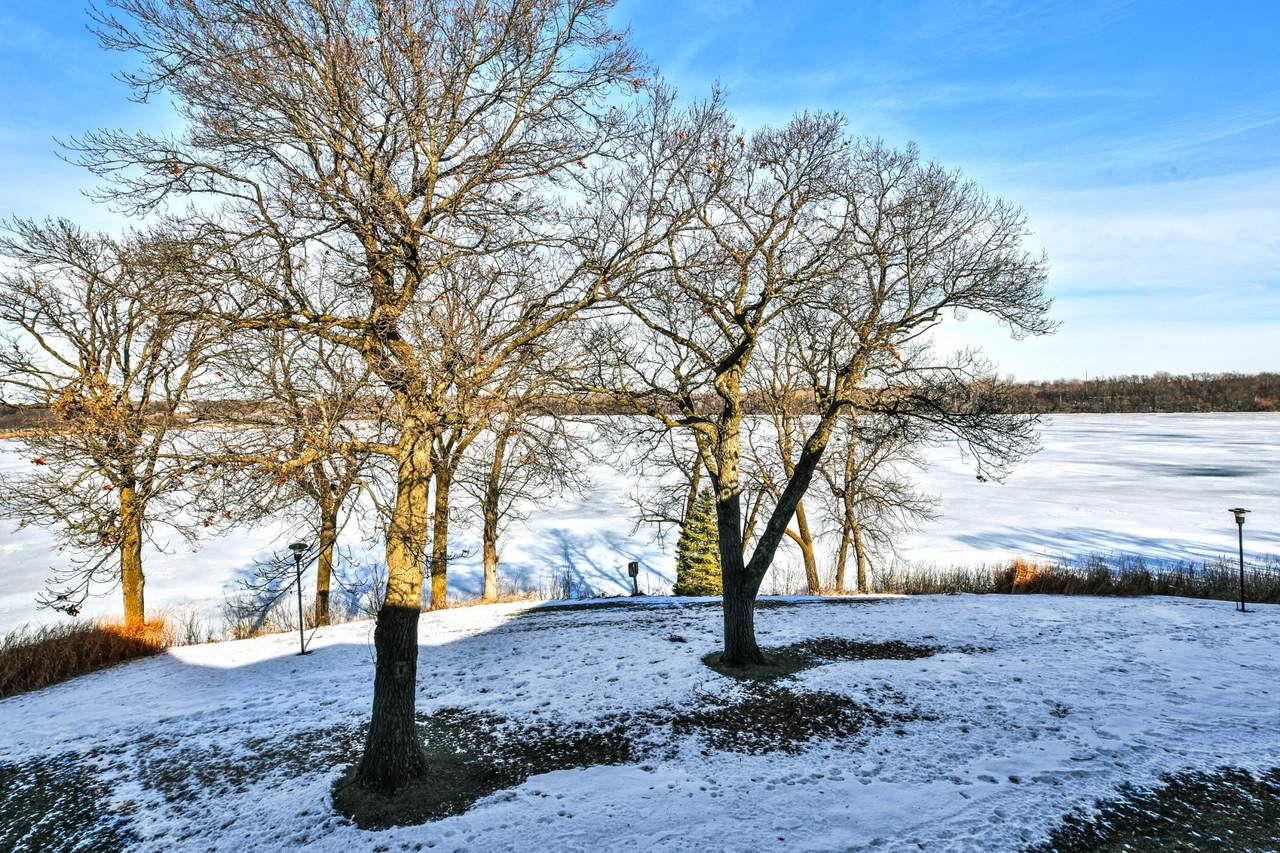 808 Lake Chapeau Drive - Photo 1