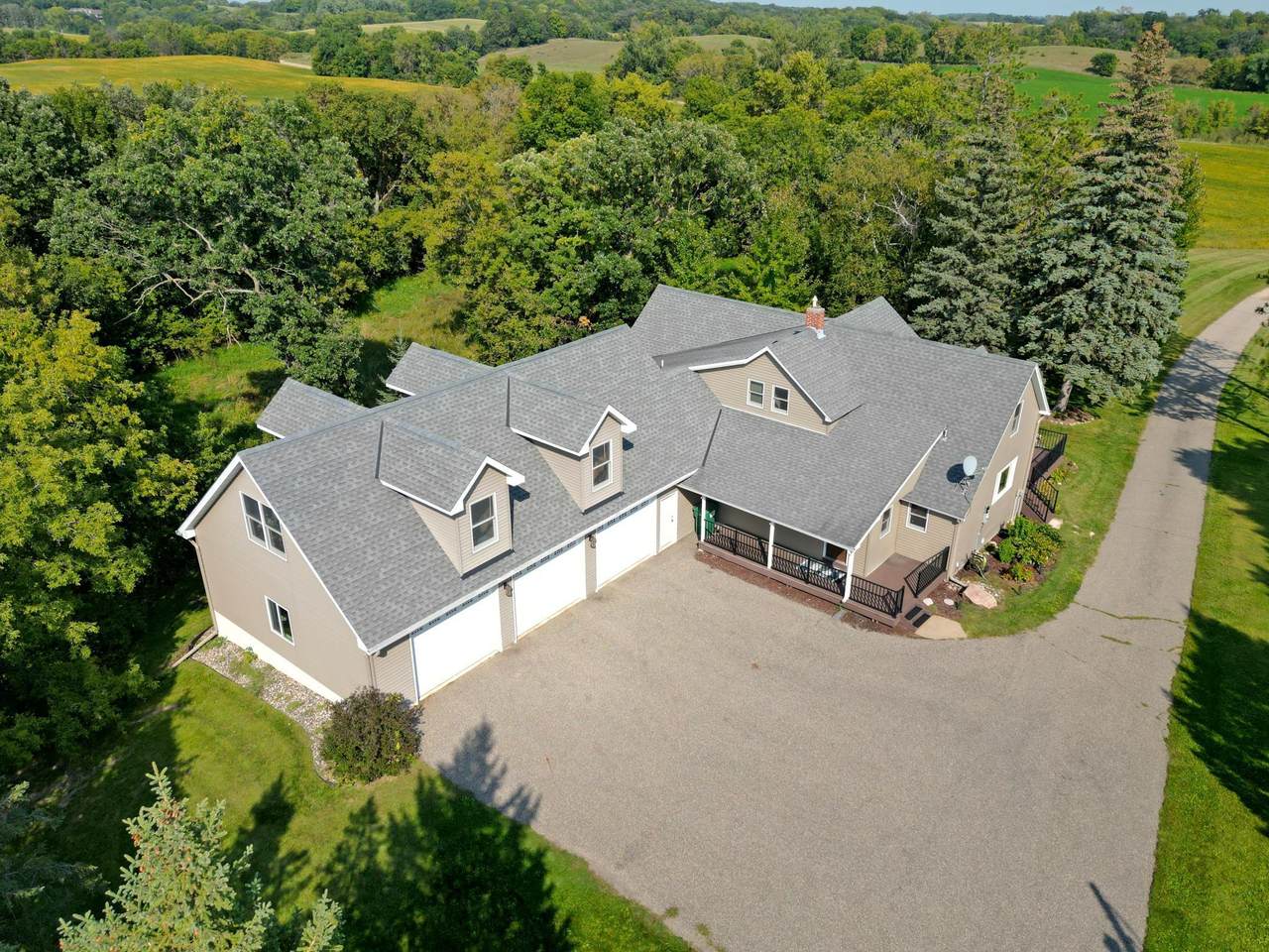 3665 Pleason Avenue - Photo 1