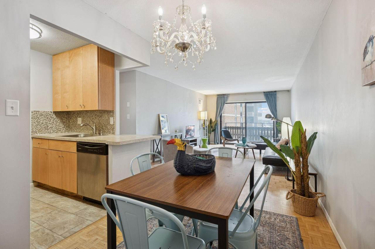 400 Groveland Avenue - Photo 1