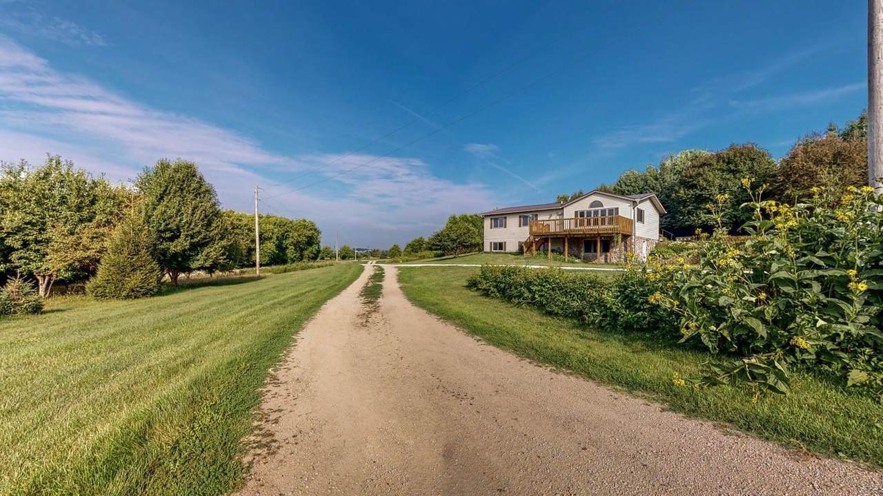 1920 10th Avenue - Photo 1