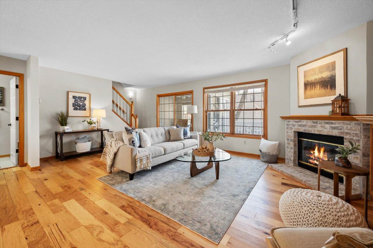 4944 West End Lane - Photo 1