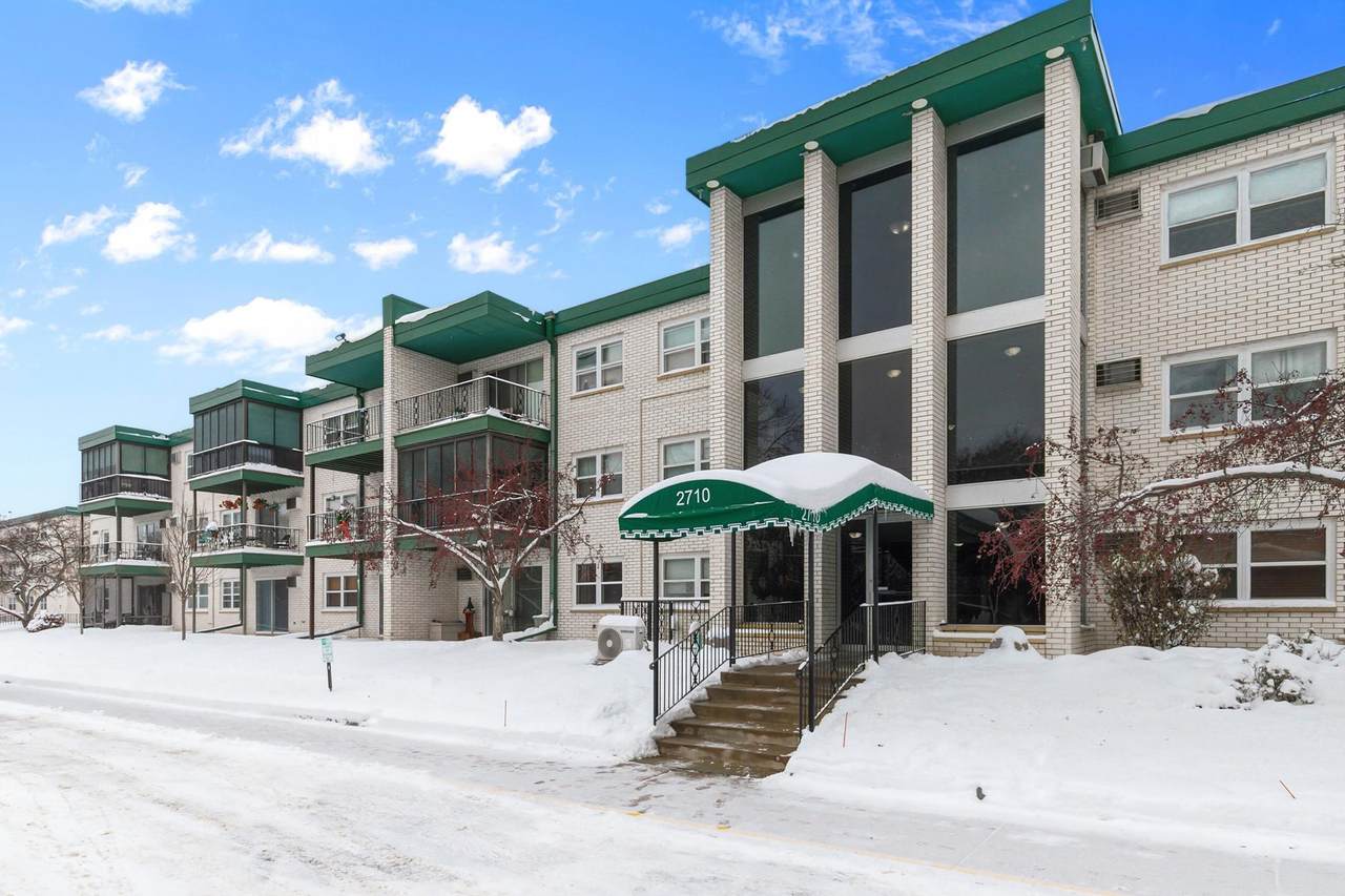 2710 Dale Street - Photo 1