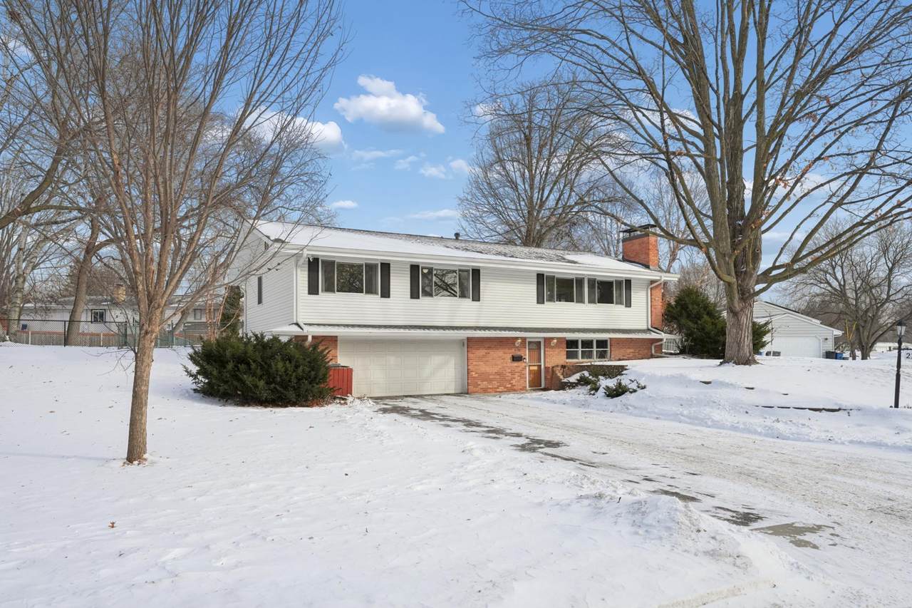 2120 Aquila Avenue - Photo 1