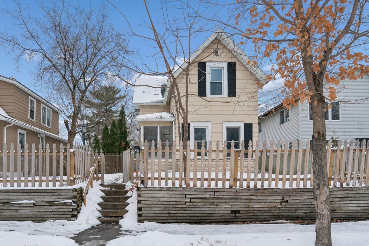 3611 Queen Avenue - Photo 1