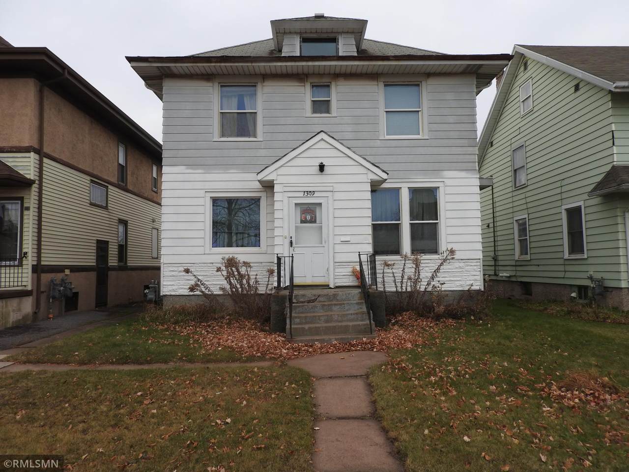 1309 Hammond Avenue - Photo 1