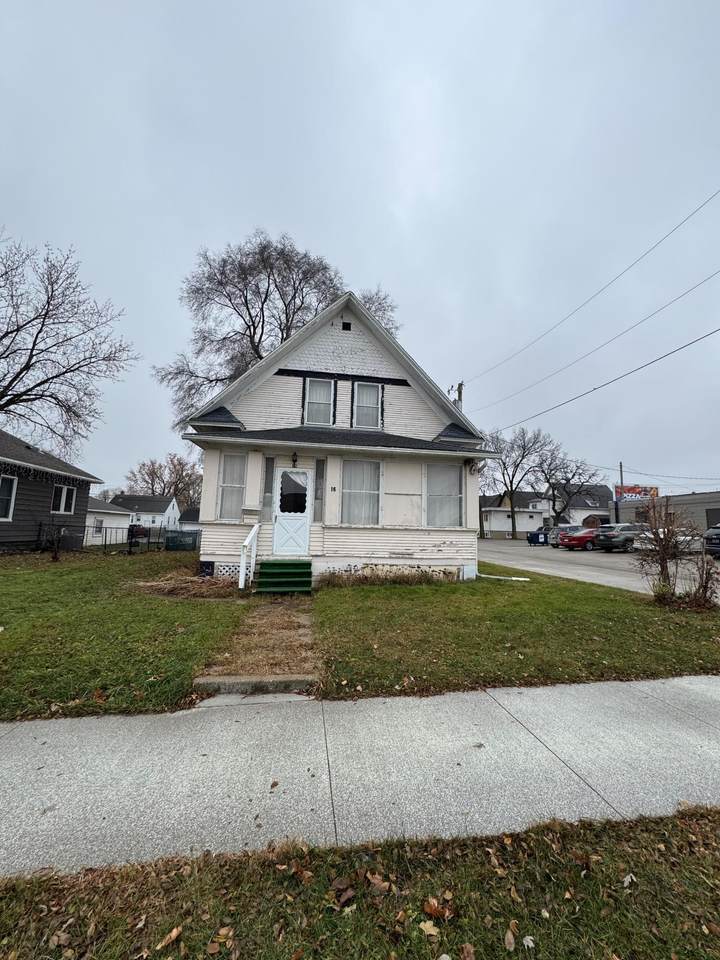 16 10th Street - Photo 1