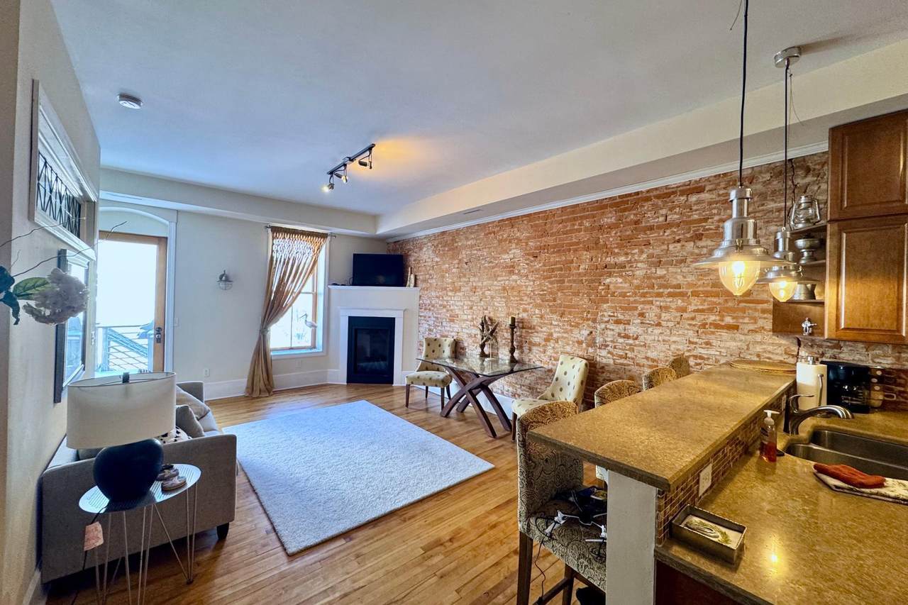 212 Main Street - Photo 1