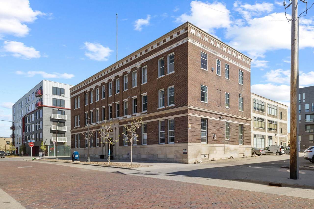 918 3rd Street - Photo 1