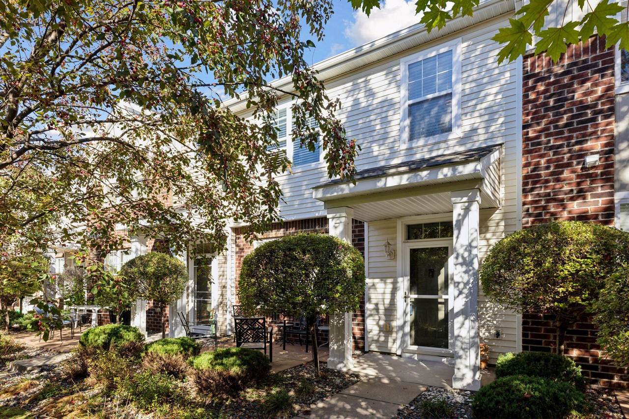 9536 Scott Circle - Photo 1