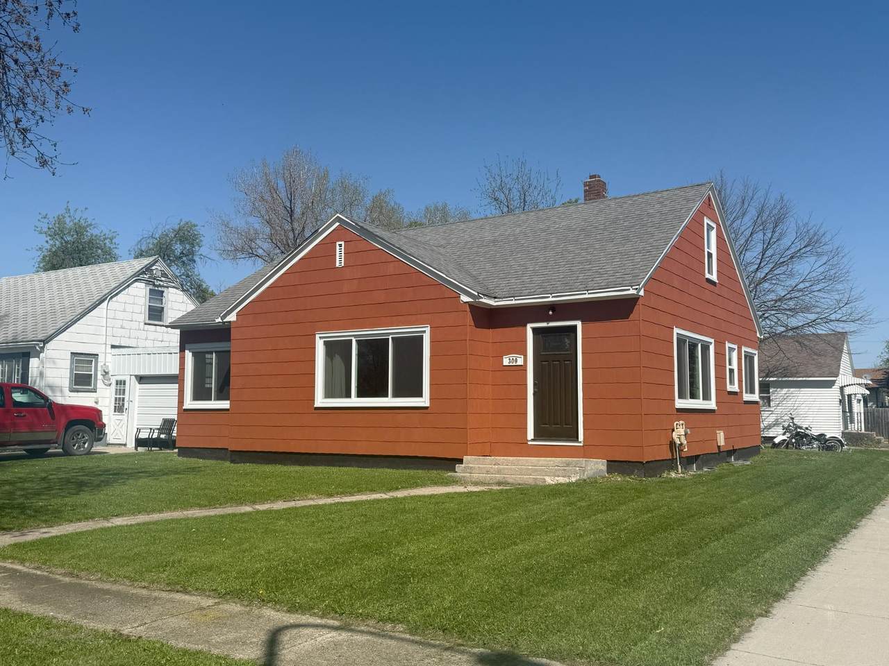 309 3rd Avenue - Photo 1
