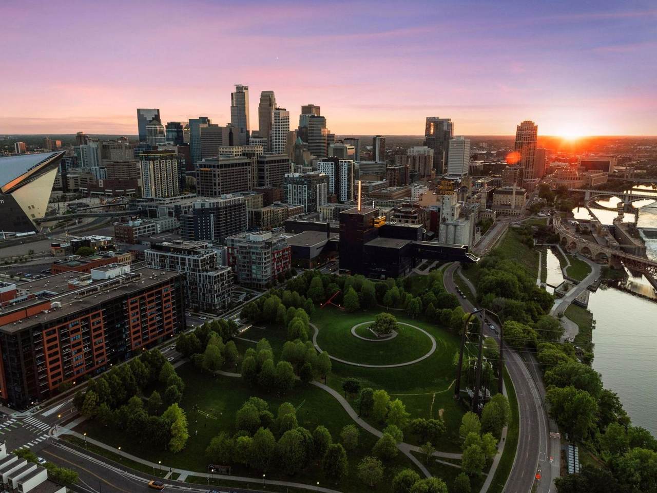 1111 River Parkway - Photo 1